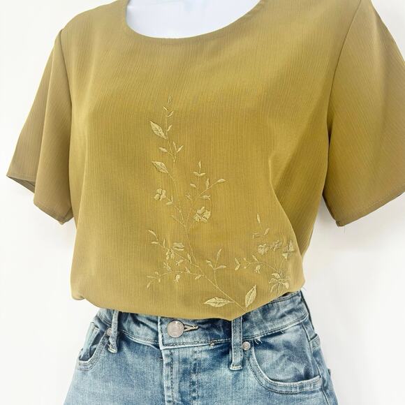 Maggie Sweet Olive Green Embroidered Floral Oversized Top Size Petite S - Picture 1 of 8